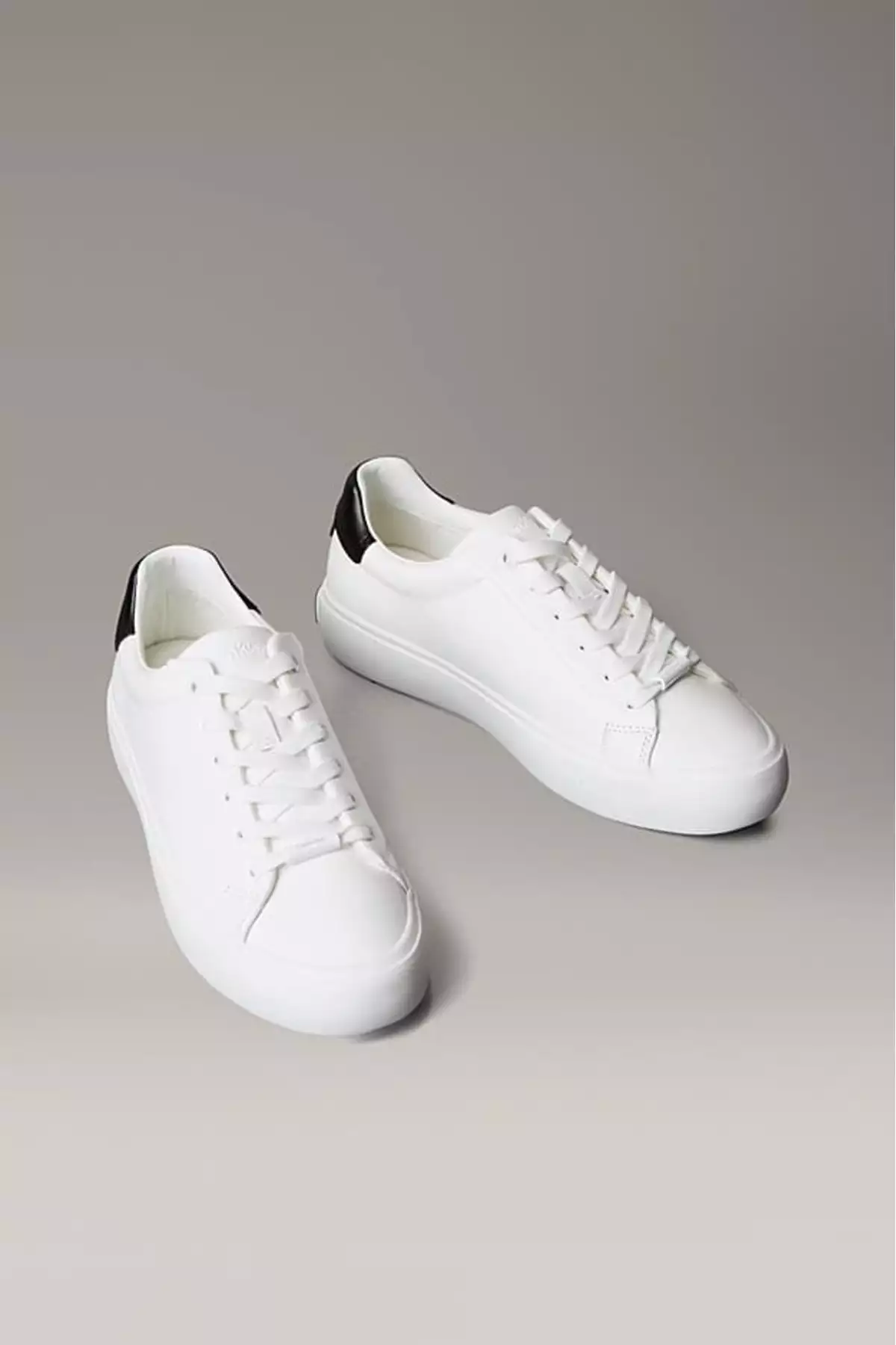 اسنیکر زنانه بنددار - سفید برند Calvin Klein - 988948565