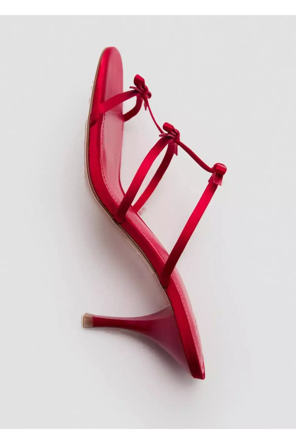 سندل پاشنه بلند با بند و جزئیات گرهای برند MANGO - 917683712