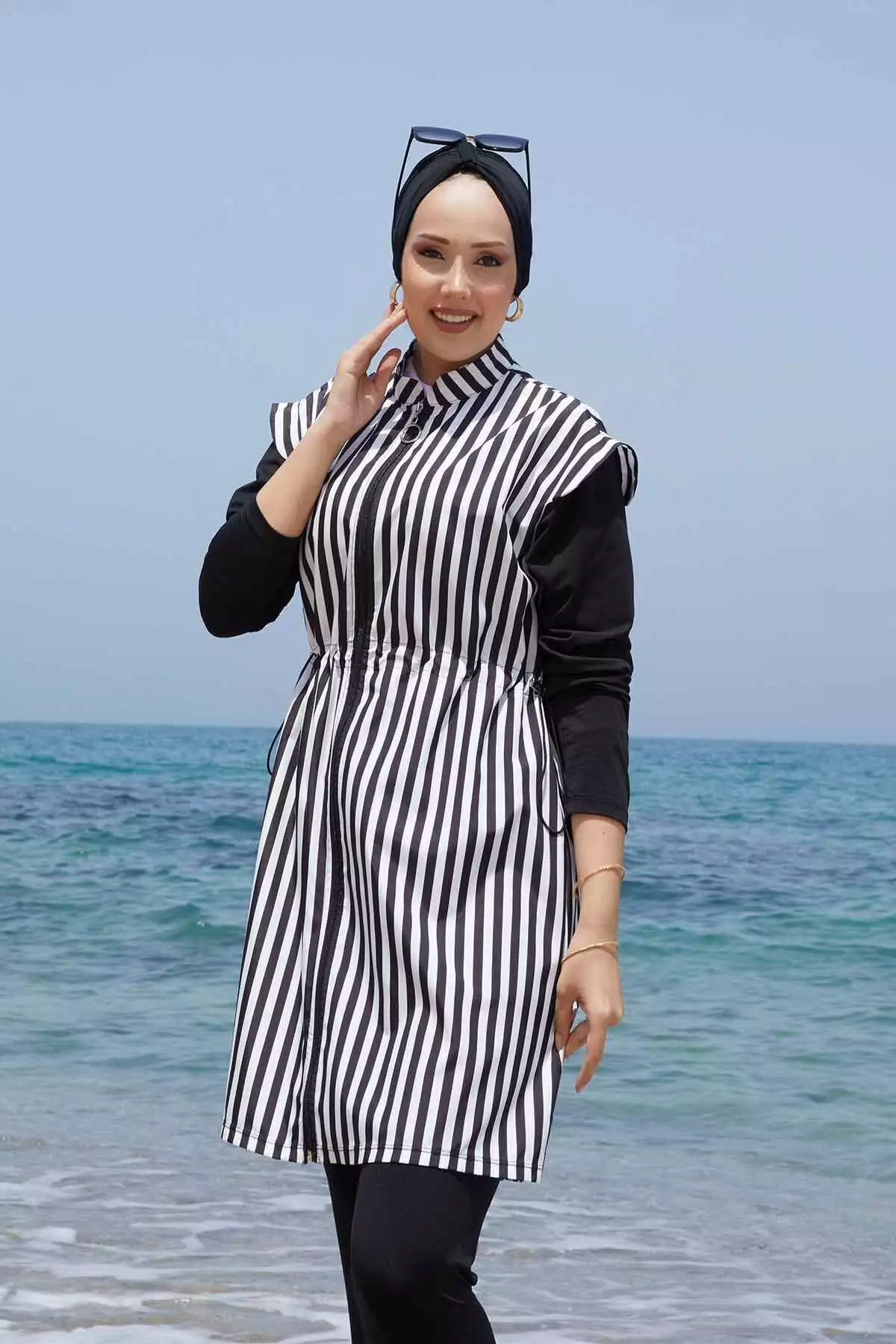 شلوار مایو با زیپ از سمت جلو و کمربند قابل تنظیم برای استفاده در پوشش اسلامی برند EBRUTESETTÜR - 948904793