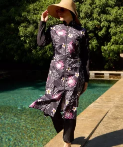 مایو تمام‌کامیلا مشکی با یقه ایستاده و طرح گل آفتابگردان برند Starinci Mayo - 706404660