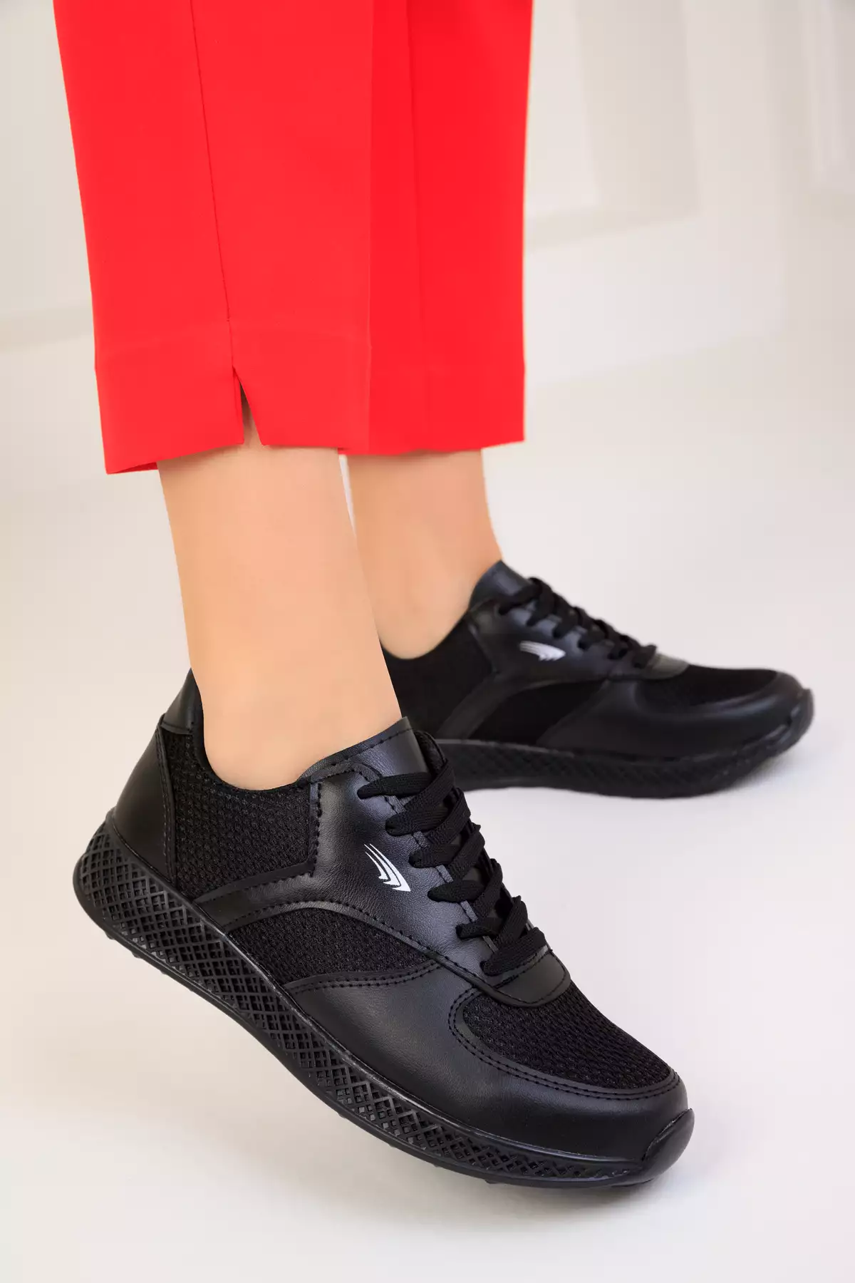 کفش ورزشی زنانه سیاه-سیاه 17166 برند SOHO - 266876341