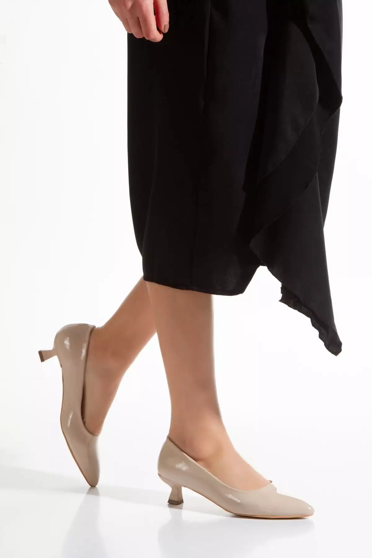 ست پاشنهبلند زنانه و کیف چرم قهوهای روشن برند GULT - 901575710