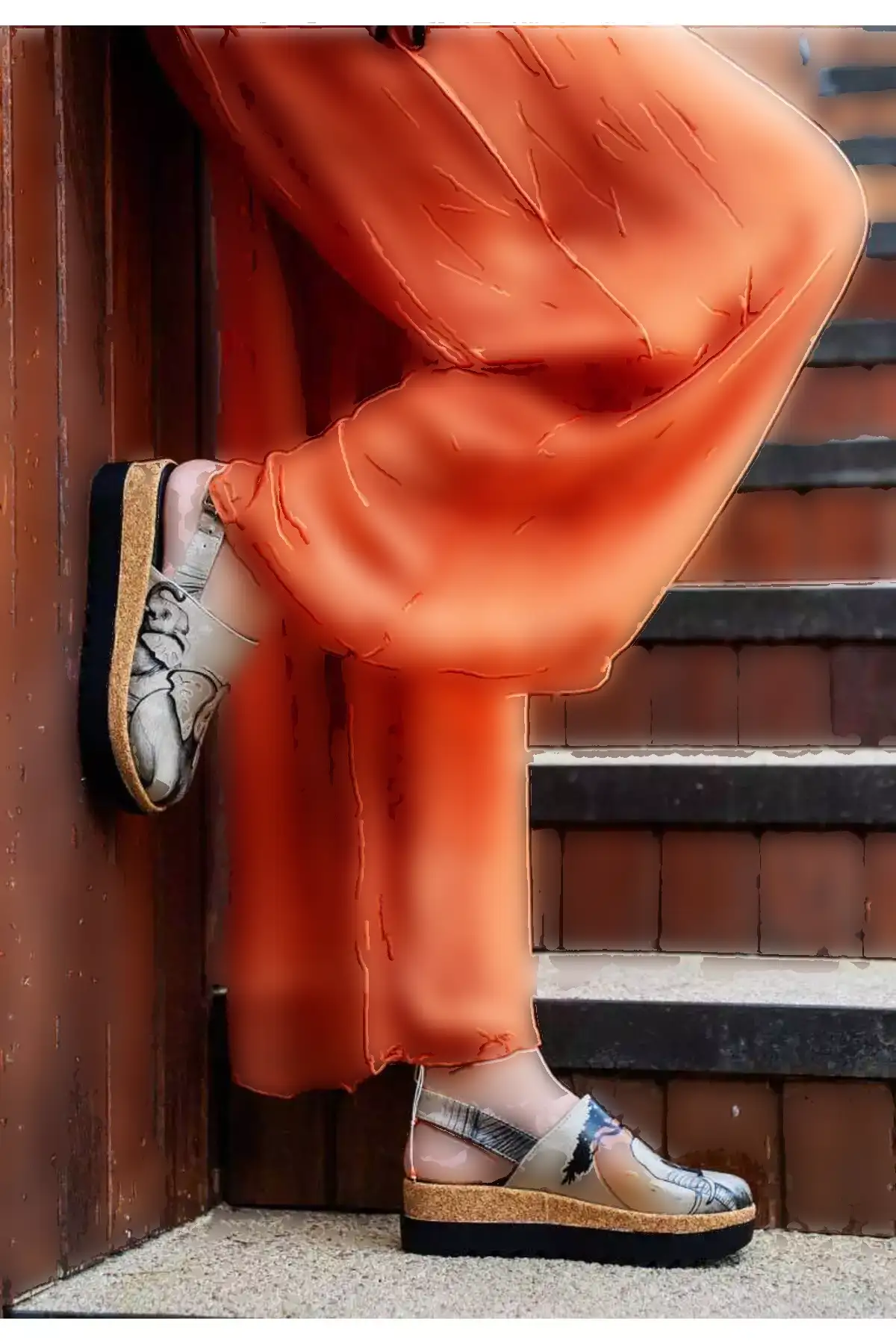 صندل زنانه از چرم گیاهی با زیره ضخیم - طراحی غروب حیوانات برند Dogo - 817175038