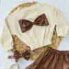 ست دخترانه و نوزادی شامل دامن چرمی، بلوز با پاپیون و باندانا برند AKİF GİYİM - 892373044