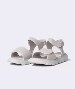 صندل بچه‌گانه با بند چسبی و زیره دندانه‌دار از جنس چرم مصنوعی کد C2802A824SM برند Defacto - 831484842