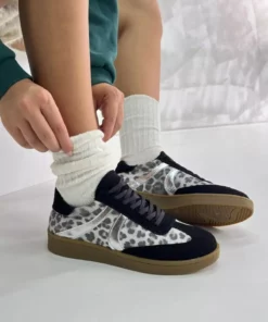 کفش ورزشی زنانه زبرا مشکی DS066 برند inizio - 862113595