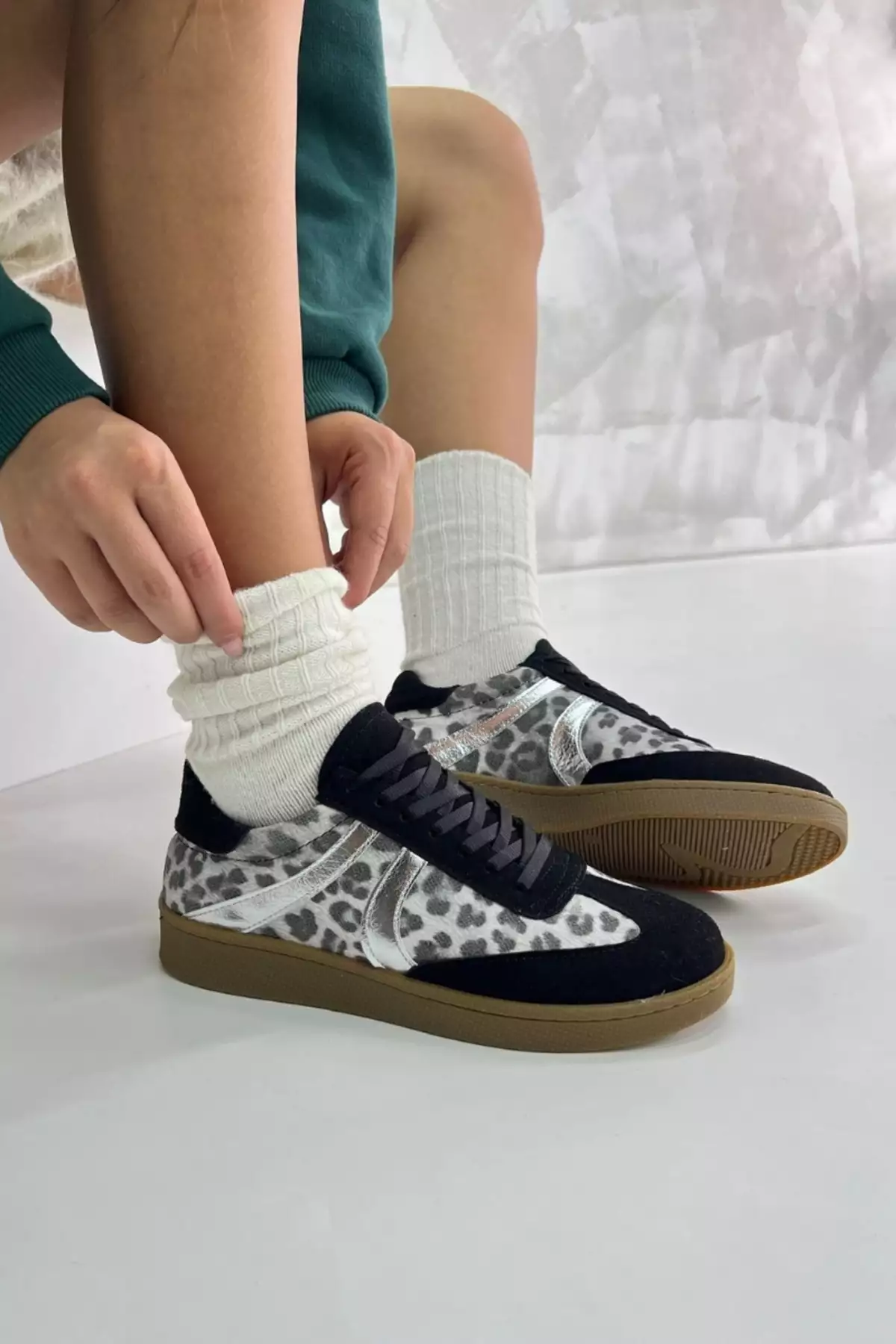 کفش ورزشی زنانه زبرا مشکی DS066 برند inizio - 862113595