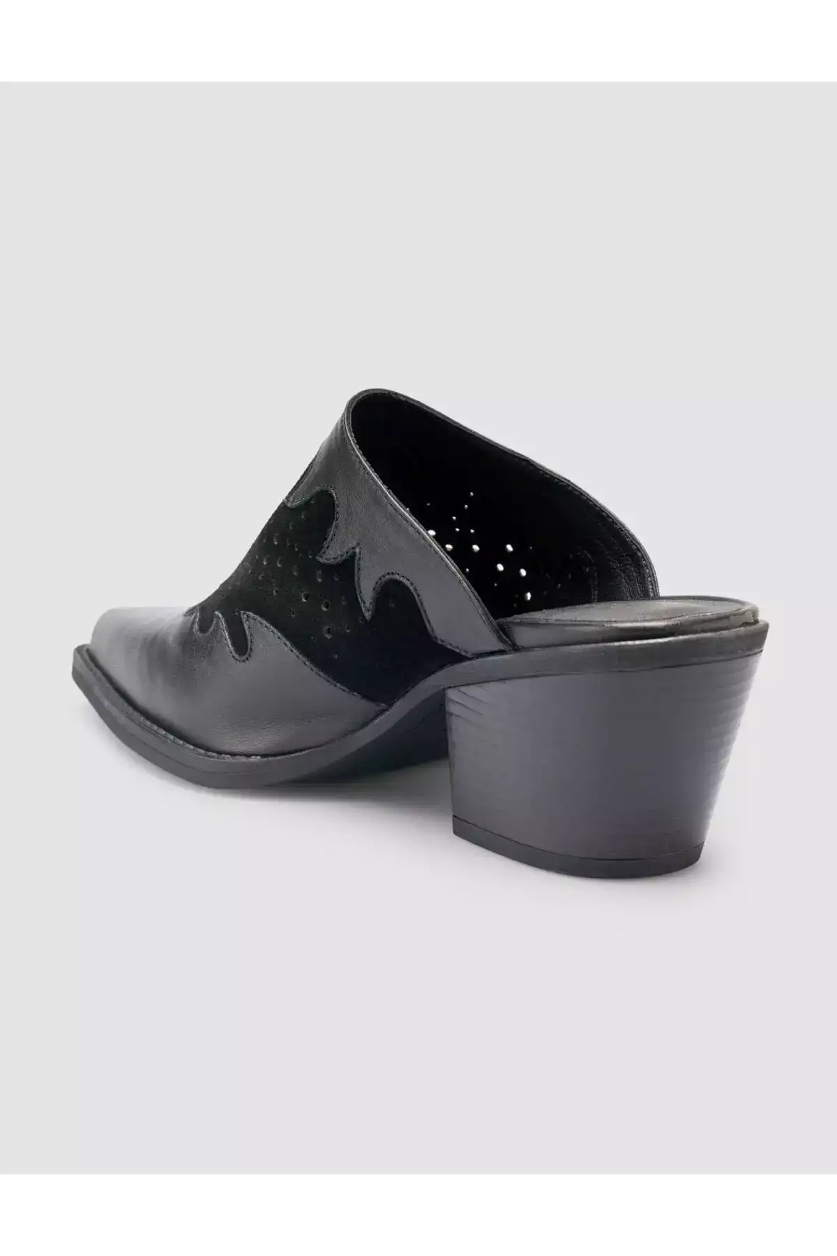 صندل زنانه کعب دار مشکی از چرم طبیعی 100% برند Cabani - 929887330