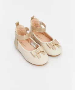 پاپوش دخترانه با شکل فانتزی پاپیونی (S5) برند LC Waikiki - 903596491