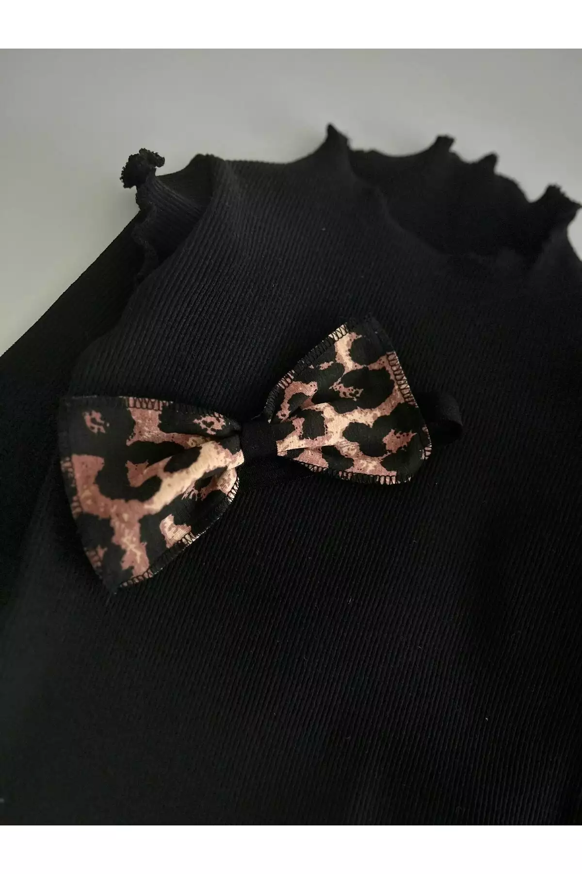 ست دخترانه بچهگانه با شلوار دمپا گشاد و باندانا با طرح پلنگی برند aryakids - 784883807