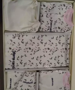 ست 10 تایی لباس خروجی بیمارستانی نوزاد دختر با طرح‌های گلدوزی شده از 100% پنبه برند Pierre Cardin - 859155438