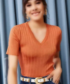 تی‌شرت تابستانی یقه V بافتنی زنانه - BLZ-19000864 برند Olalook - 36539602