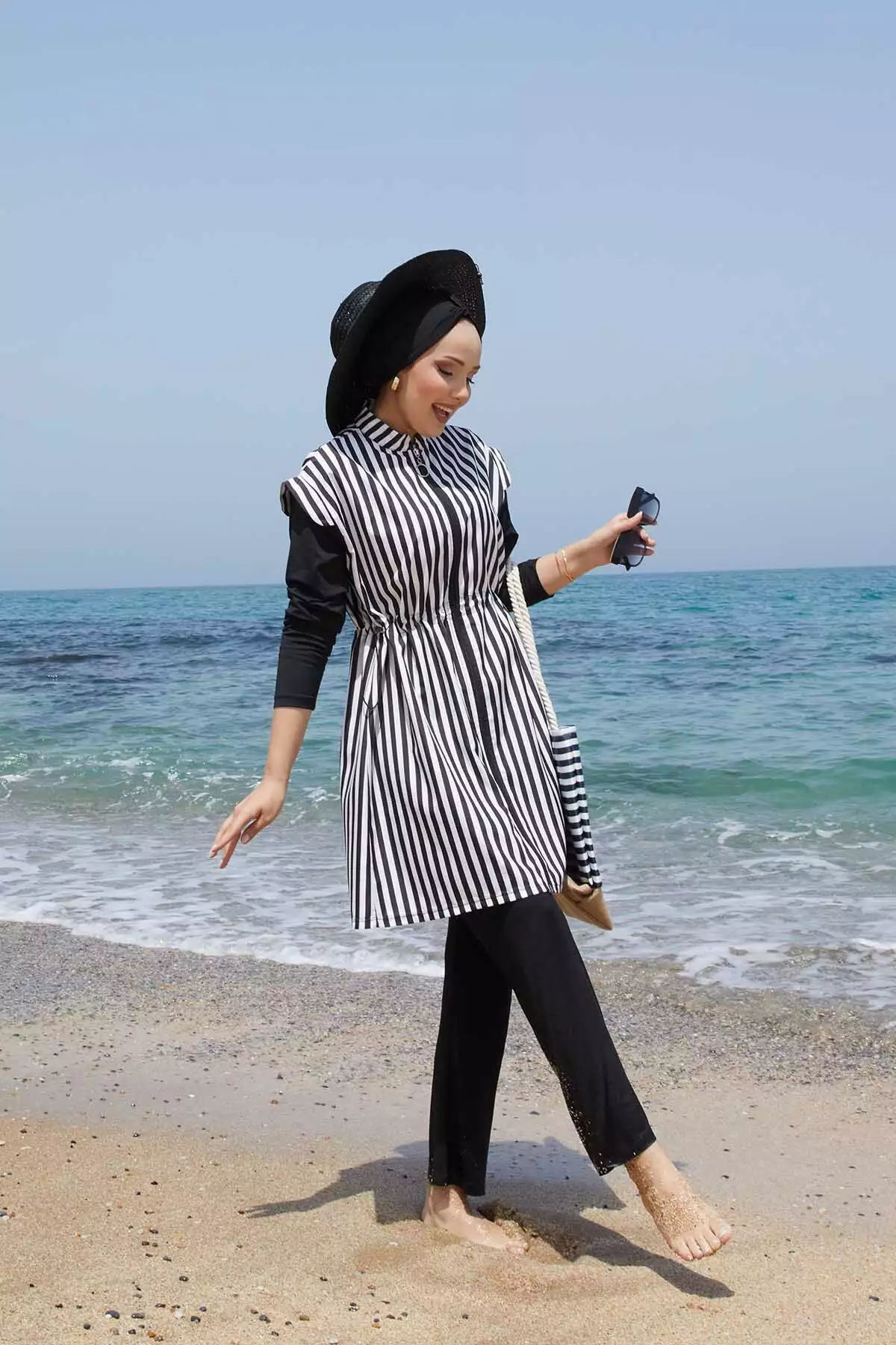 شلوار مایو با زیپ از سمت جلو و کمربند قابل تنظیم برای استفاده در پوشش اسلامی برند EBRUTESETTÜR - 948904793