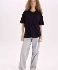 تی‌شرت کوتاه آستین Oversize Fit با 100% پنبه V4136AZ22SP برند Defacto - 218390997