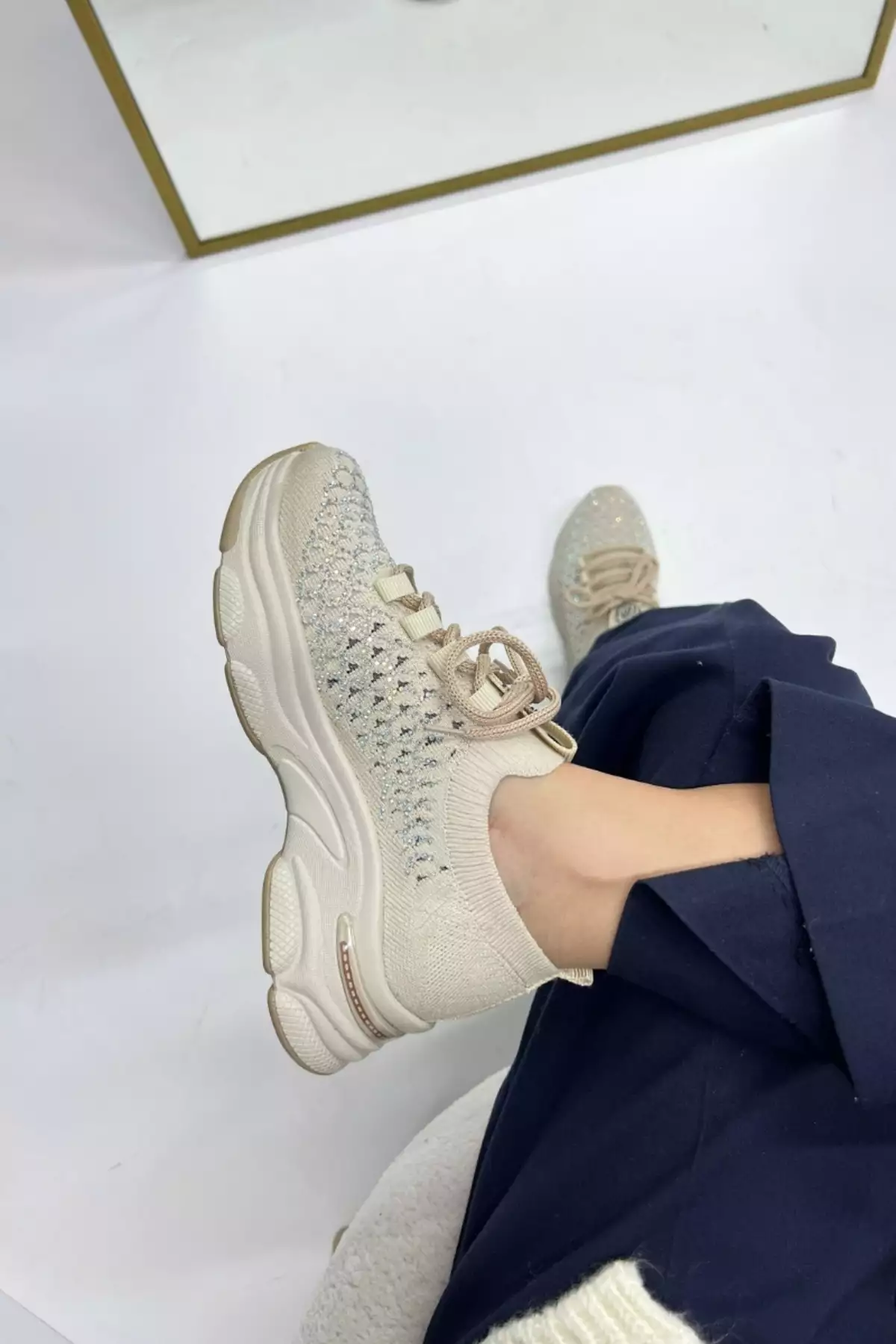 کتانی زنانه بافته شده به رنگ کرم GD4444 برند inizio - 898088268