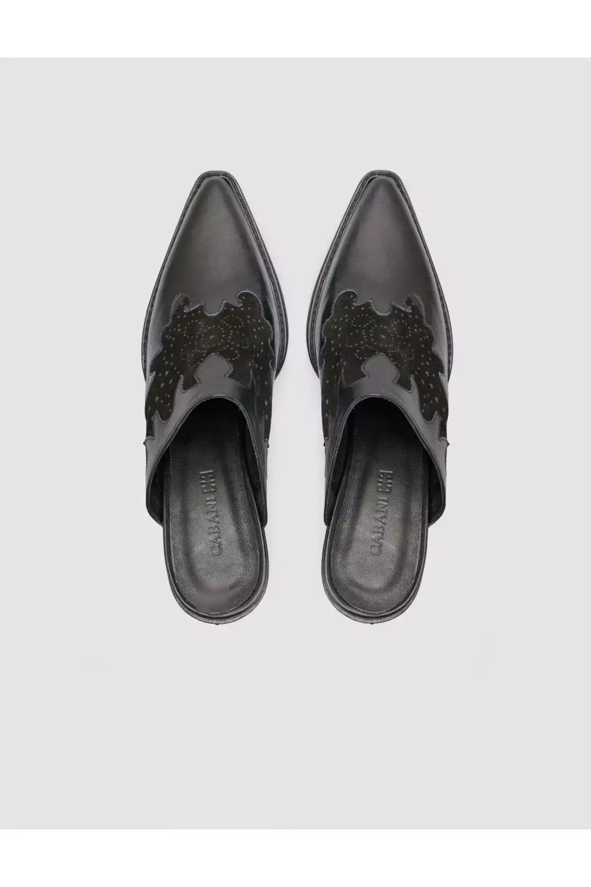 صندل زنانه کعب دار مشکی از چرم طبیعی 100% برند Cabani - 929887330