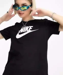 تی شرت ورزشی زنانه استاندارد سیاه الگوی اسنشیال آیکون فوتورا برند Nike - 816272114
