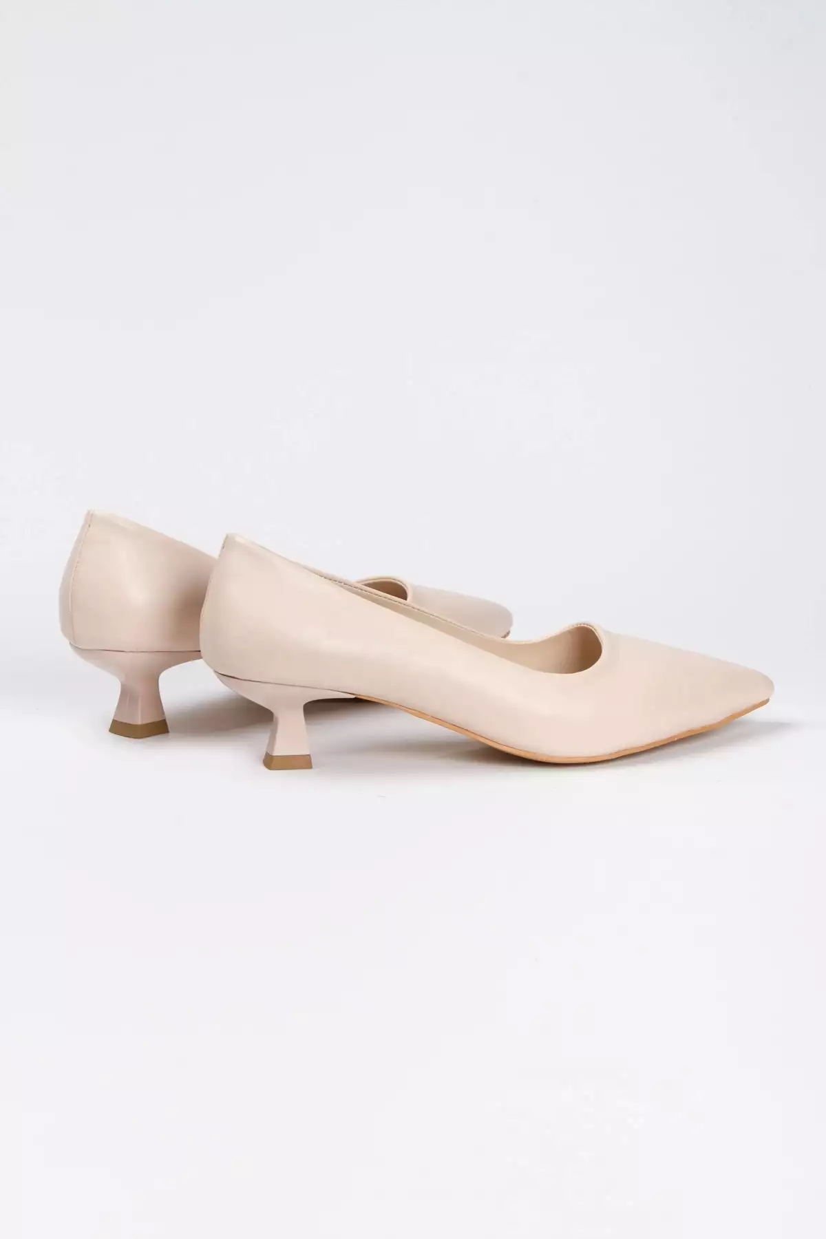 ست کیف و پاشنه بلند زنانه از جنس چرم به رنگ بژ برند GULT - 901607361