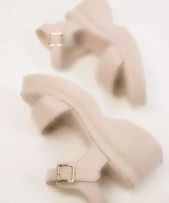 صندل زنانه بژ کد 20383 برند SOHO - 902470819