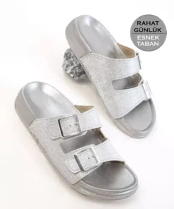 دمپایی زنانه نقرهای 20784 برند SOHO - 957687513