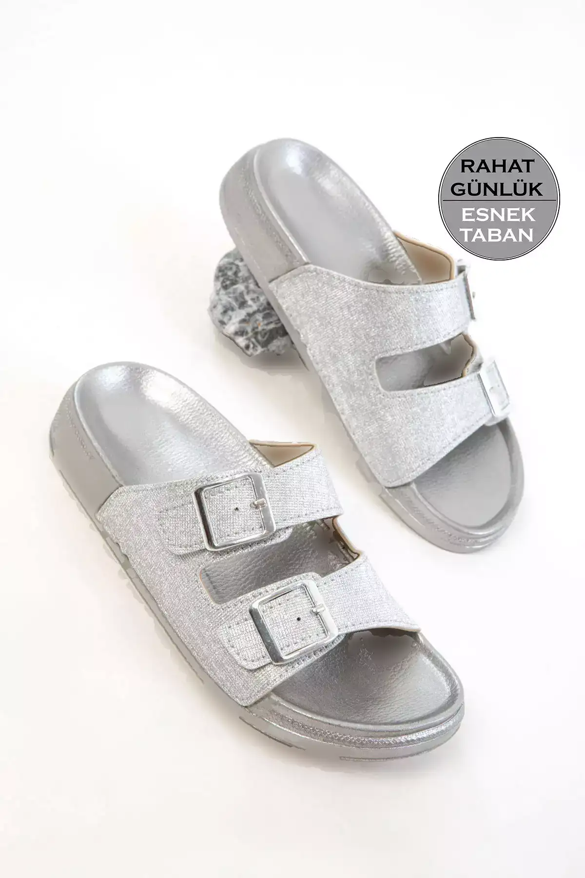 دمپایی زنانه نقرهای 20784 برند SOHO - 957687513