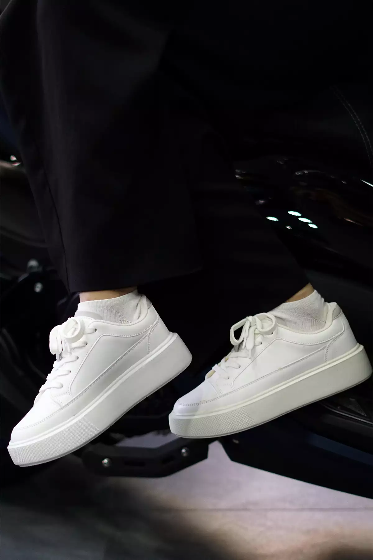 کفش ورزشی زنانه با کفی ضخیم مدل دومن سفید برند Marjin - 796150314