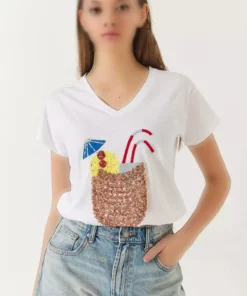 تی‌شرت زنانه یقه V طرح حوایی با تزیینات رنگی و زرق و برق 60261433 برند Bianco Lucci - 900381989