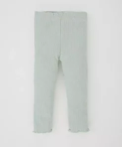 ست دو تکه تی‌شرت و شلوار لگینگ دخترانه بافت دار و گلدار برند Defacto - 746520286