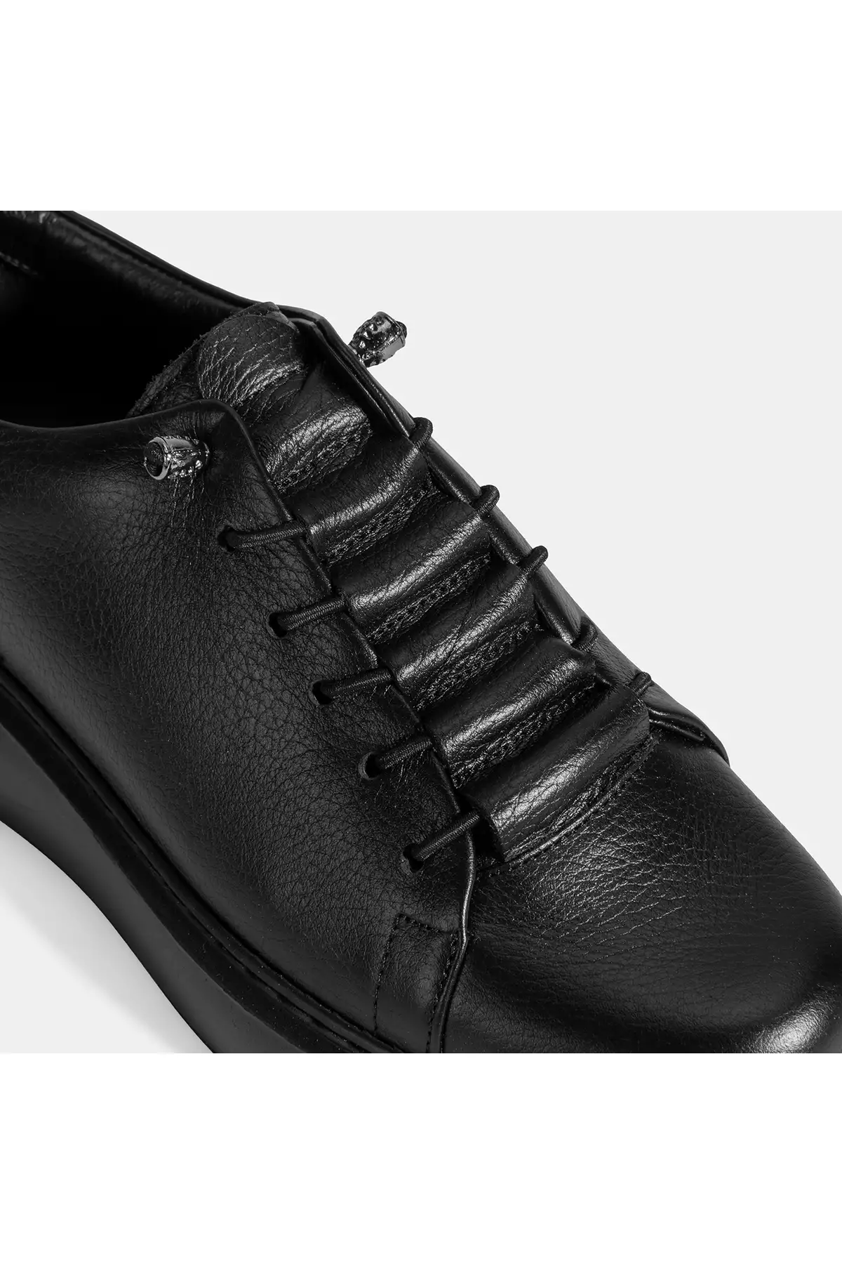 کفش ورزشی چرم مشکی با بند زنانه برند Desa - 982473891