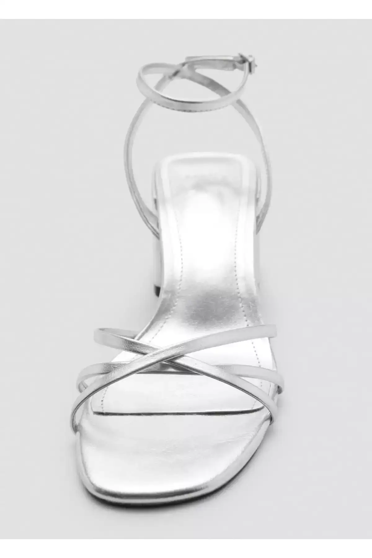 سندل پاشنهبلند با بند کراس برند MANGO - 922189996