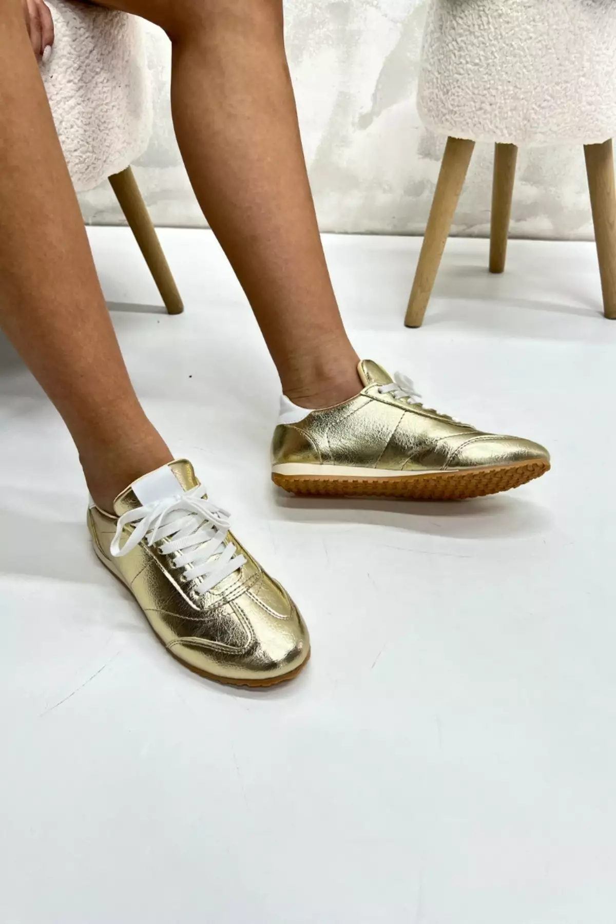 کفش ورزشی زنانه طلایی DS069 برند inizio - 922122997