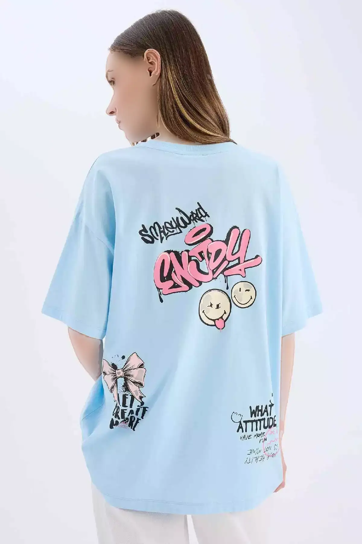 تیشرت کوتاه آستین با یقه گرد و طرح چاپی بر روی پشت - مدل کول اسمایل وورد، طراحی بزرگ و گشاد - کد D9122ax25sm برند Defacto - 921525133