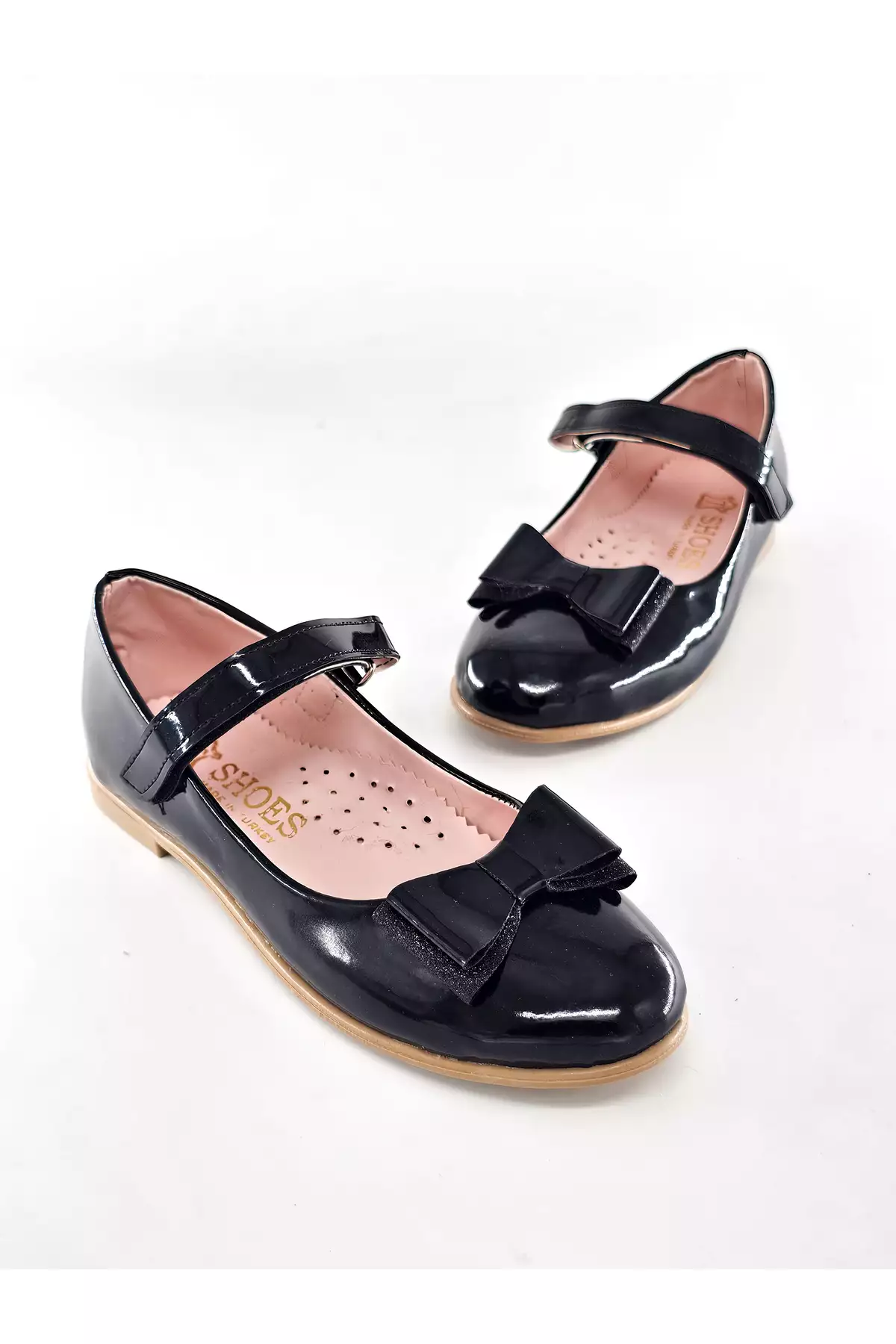 کفش دخترانه سطلی با پاشنه طبی و رویه براق برند BDKButik - 888860466