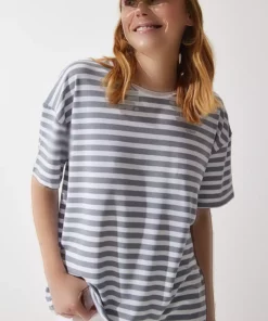 تی‌شرت زنانه یقه گرد طوسی خط‌دار آستین‌کوتاه سایز بزرگ EN00609 برند Happiness İstanbul - 807235532