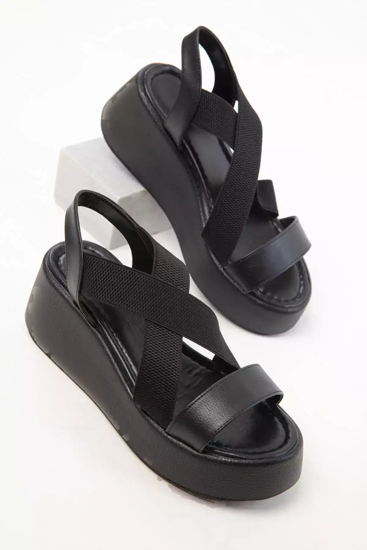 کفش پاشنه بلند مشکی زنانه 20570 برند SOHO - 926660364