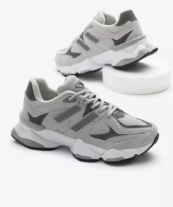 کفش ورزشی با طراحی آنوراک و زیره بلند گری پلی، دارای بند و مناسب برای همه جنسیتها. برند Tonny Black - 898899090