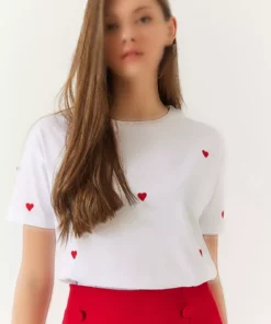 تی‌شرت زنانه با گلدوزی قلب 60602004 برند Bianco Lucci - 897225055