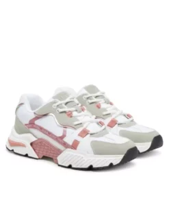 محصول CARRLI5 به فارسی به صورت "کارلی5" ترجمه می‌شود. برند Guess - 923136599