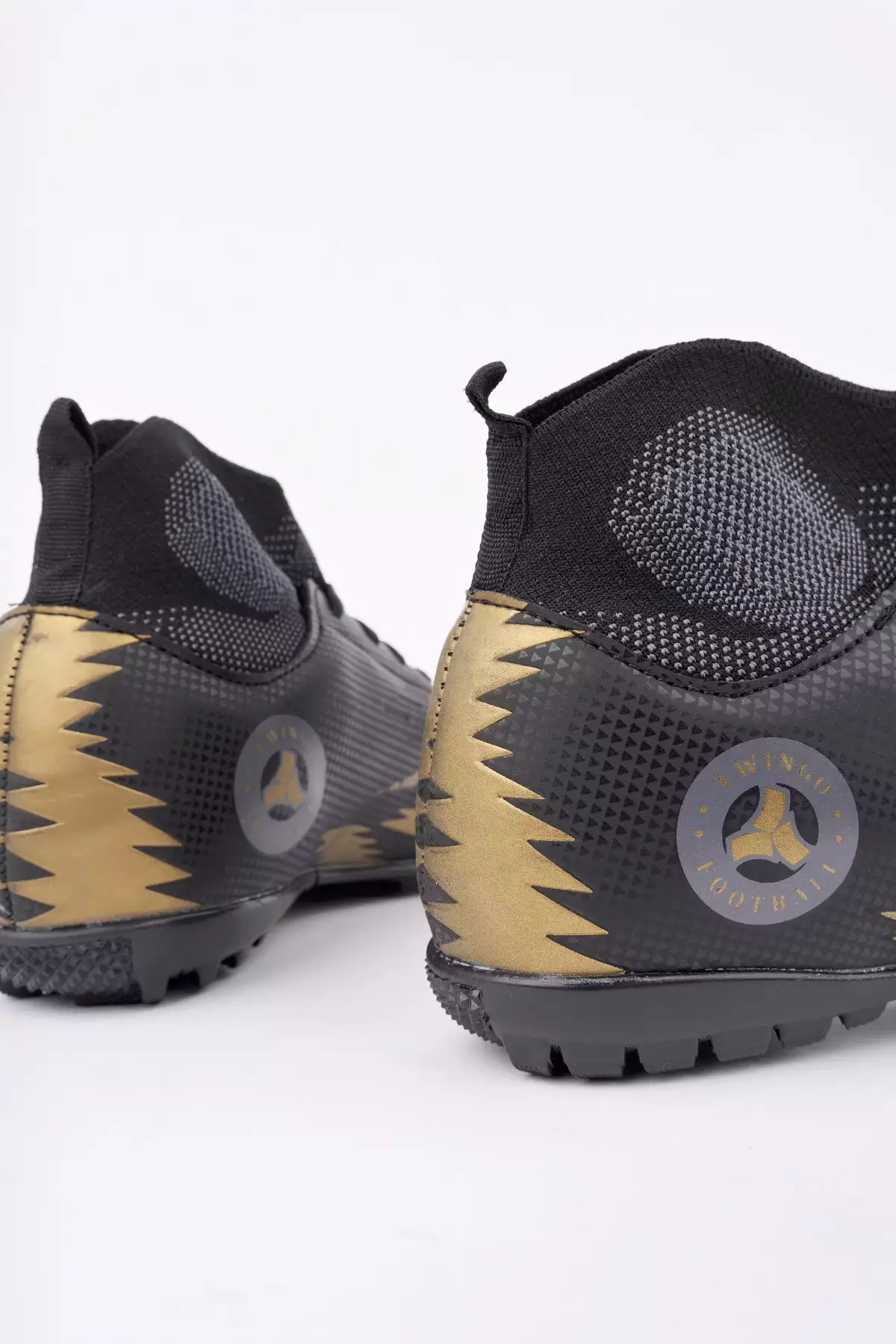 کفش فوتبال TWG 142 برای زمینهای چمن مصنوعی برند XStreet - 921604427