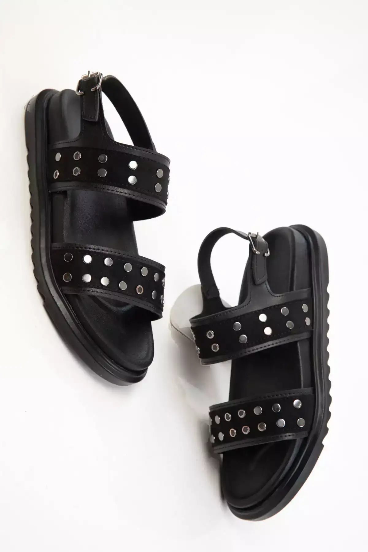 سندل زنانه مشکی ۲۰۶۳۵ برند SOHO - 934260657