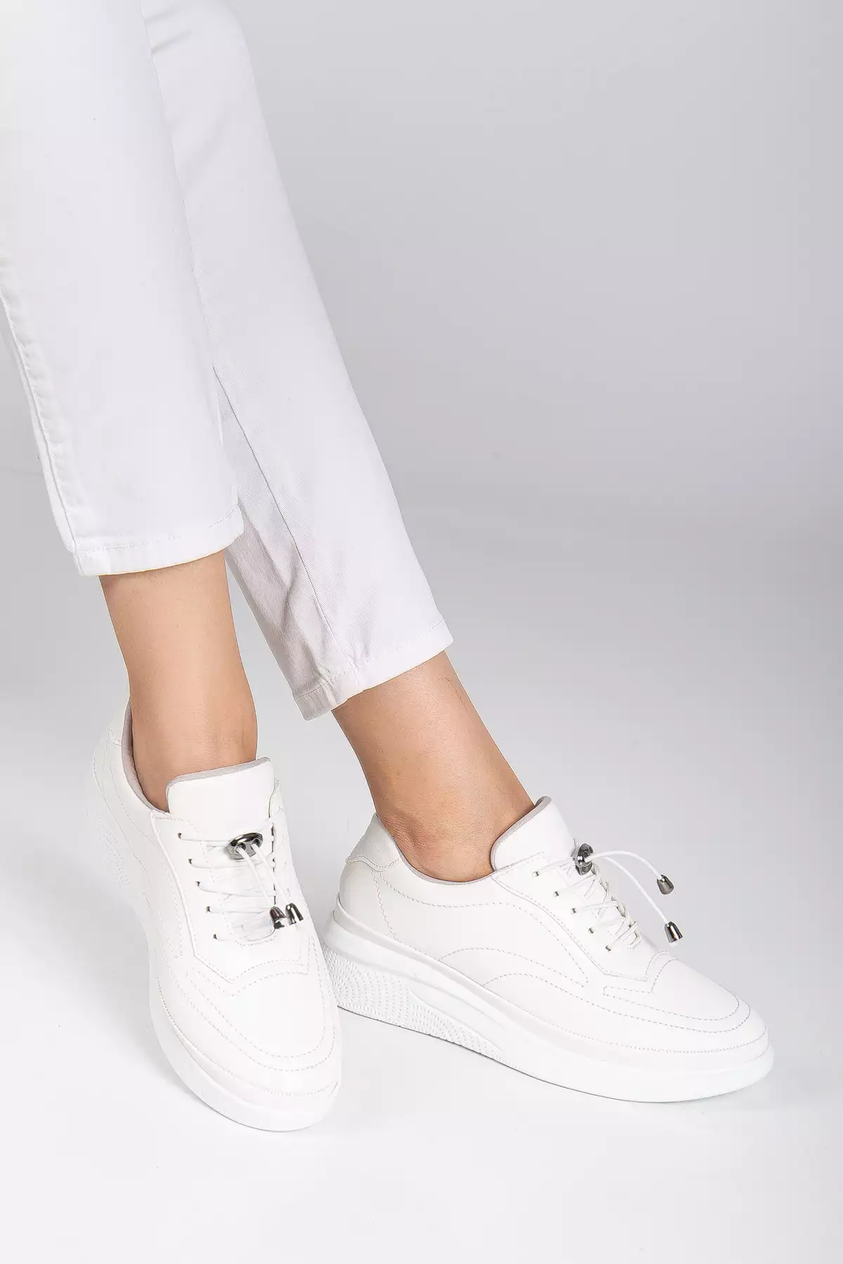 کفش ورزشی زنانه اورتپدیک روزمره مدل D12221 برند Daxtors - 987209560